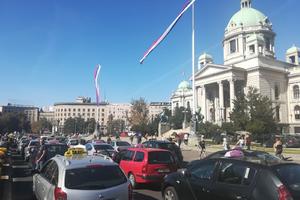 DRUGI DAN BLOKADE BEOGRADA ZAVRŠEN! Taksisti i danas protestovali (KURIR TV)