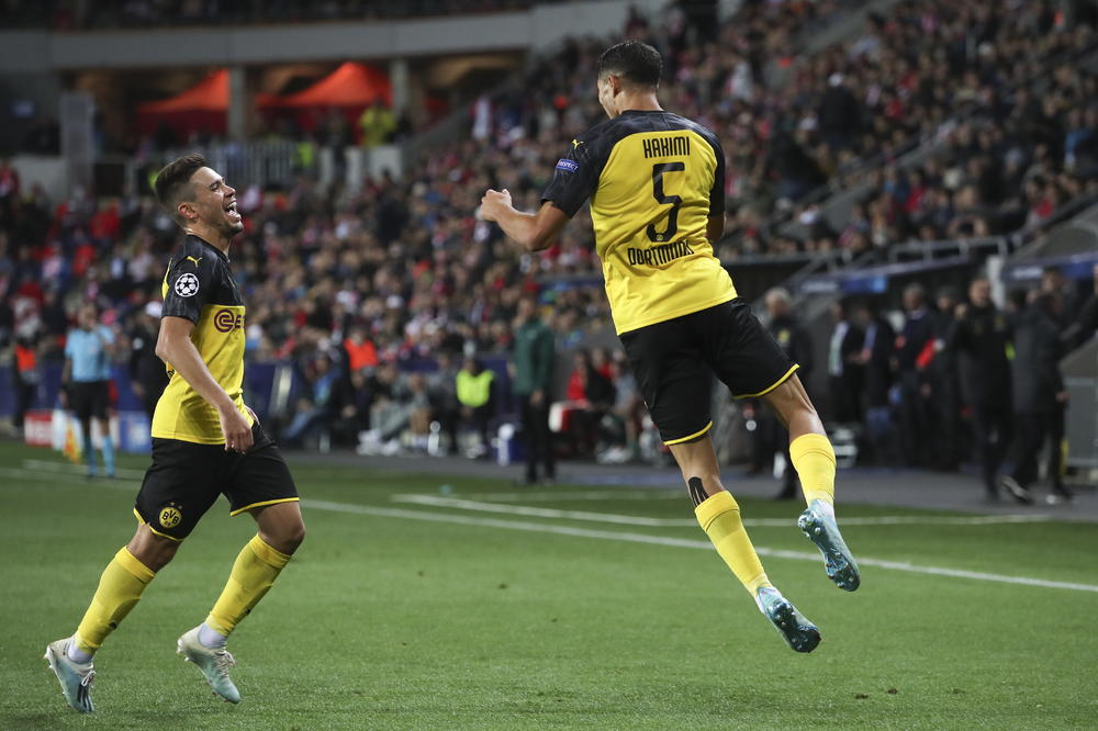 HAKIMI POKORIO PRAG: Borusija Dortmund pobedila Slaviju! Kiks Napolija u Genku