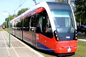 TRAMVAJ ISKLIZNUO IZ ŠINA KOD BUVLJAKA NA NAVOM BEOGRADU: Zastoj na tramvajskim linijama, nema povređenih