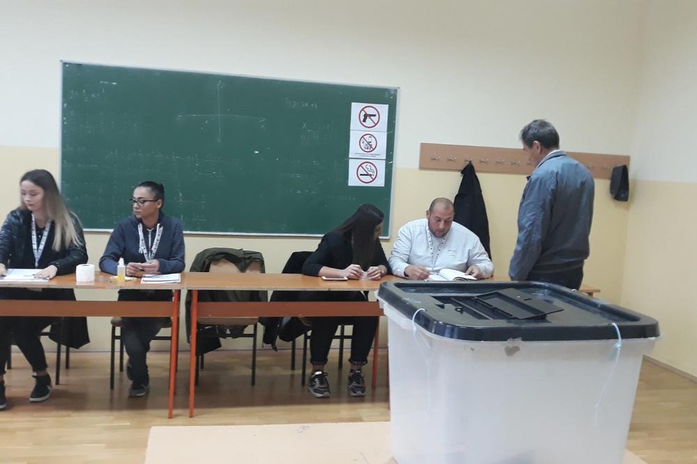 CIK: Na severu Kosova i Metohije do 11 sati glasalo 17,08 odsto birača