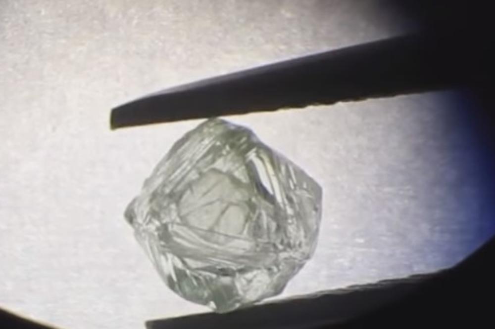 DA LI JE MOGUĆE DA OVOLIKO KOŠTA! Džinovski dijamant Sevolo od 1.758 KARATA biće brušen u Antverpenu!