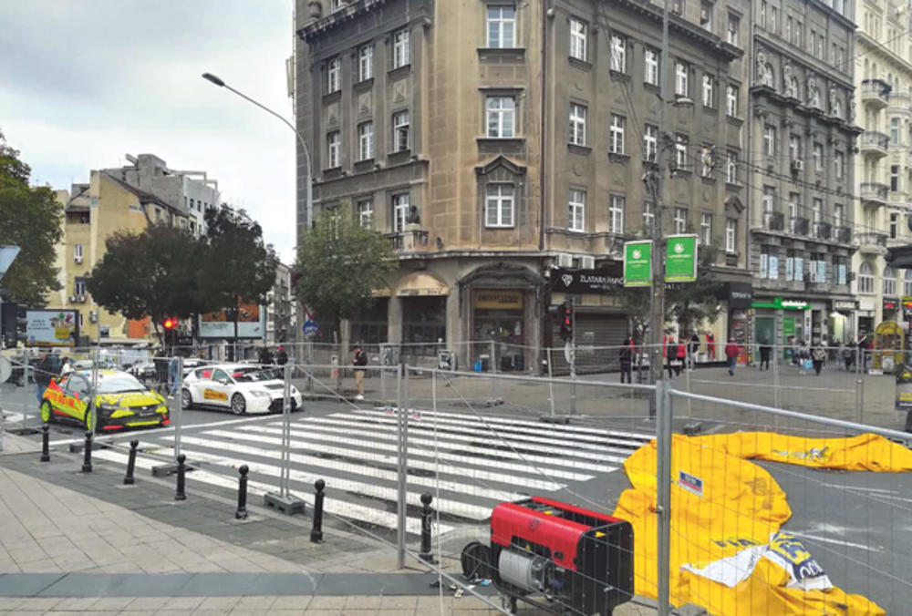 Mesto napada... Lazarac prebijen  ispred hotela „Balkan”
