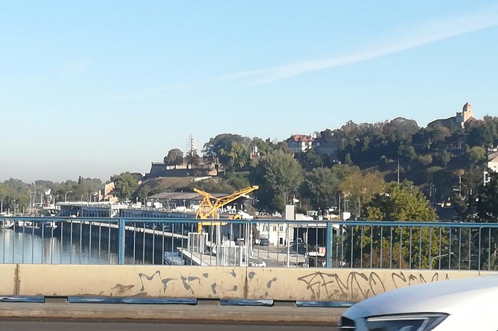 ČUDAN PRIZOR NA KALEMEGDANU: Vozači na Brankovom mostu zastaju da ovo snime! Ovo se prvi put dešava u poslednjih 91 godinu (FOTO)