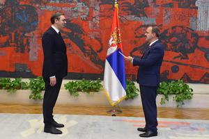 VUČIĆ NA CEREMONIJI: Novi američki ambasador Godfri predao akreditive, a onda NA SRPSKOM rekao ovo predsedniku Srbije!