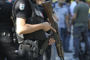 MASOVNA HAPŠENJA U TURSKOJ: Izdat nalog za privođenje 695 ljudi zbog bliskosti sa Gulenom, među njima policijski oficiri