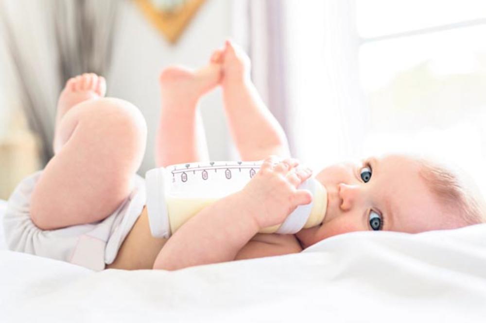 PRVIH 1.000 DANA PRESUDNO: Mnogim prevremeno rođenim bebama preti opaka bolest, a možete ih zaštititi na OVAJ NAČIN
