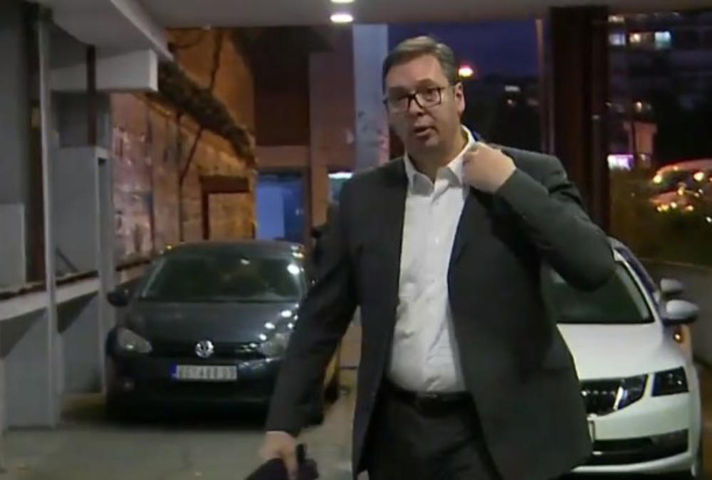 Ima primedbe i na  ministre iz SNS... Aleksandar Vučić
