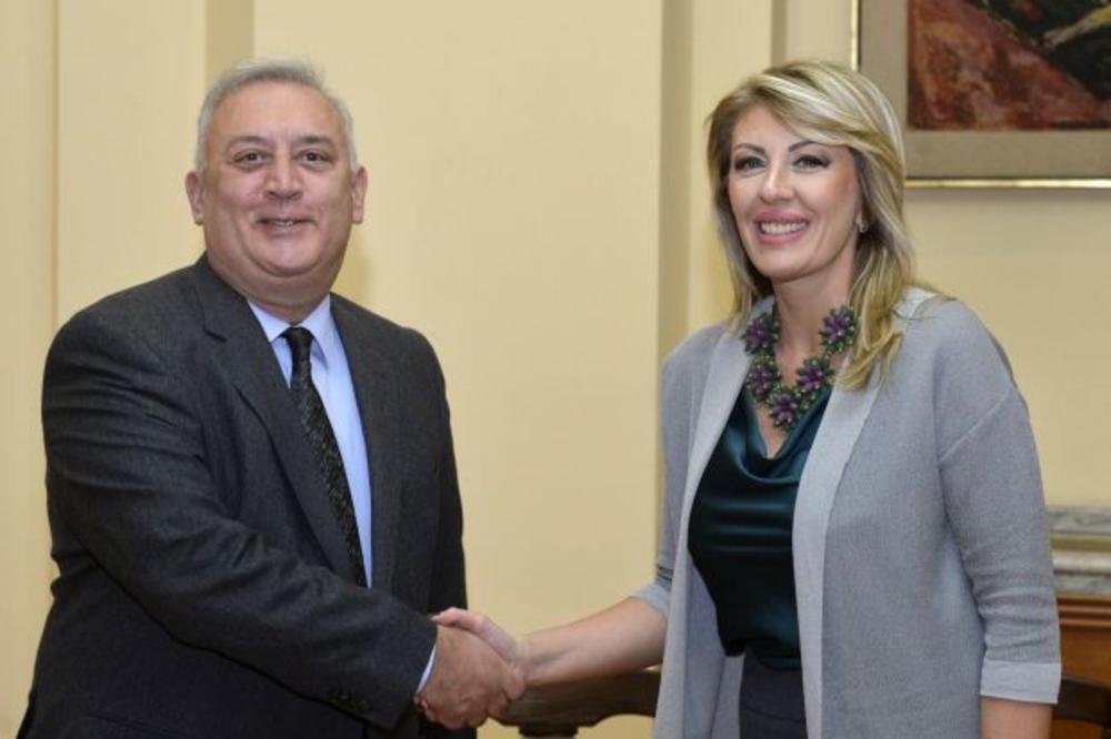 VAŽNA NAM JE GRČKA PODRŠKA NA EVROPSKOM PUTU: Joksimovićeva sa novim ambasadorom te zemlje u Srbiji (FOTO)