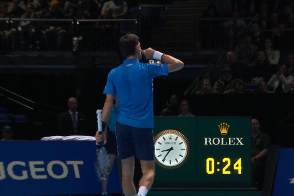 NEREALAN POTEZ ĐOKOVIĆA U LONDONU: Novak nadmudrio Tima na mreži, a onda izazvao publiku! Pogledajte šta je srpski teniser uradio (VIDEO)