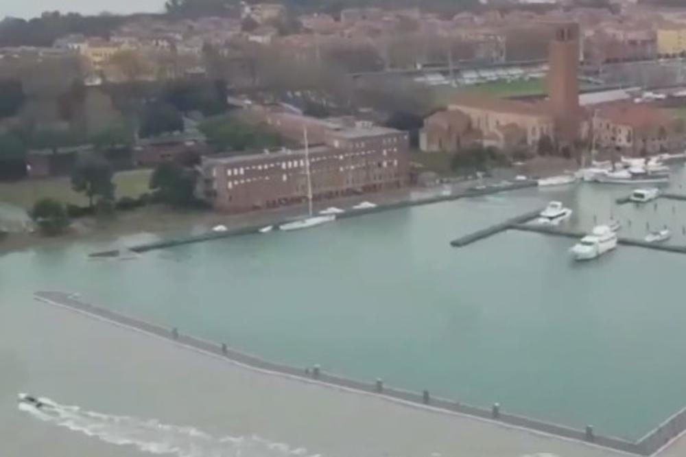 SNIMCI IZ VAZDUHA NAJBOLJE POKAZUJU POTOP U VENECIJI: 70 odsto grada poplavljeno, pala rekordna kiša (VIDEO)