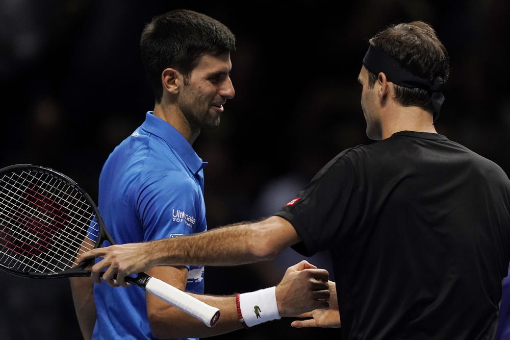 BEZVOLJNO ZA KRAJ: Evo zašto je Novak Đoković tako lako položio oružje pred Rodžerom Federerom u Londonu (VIDEO)