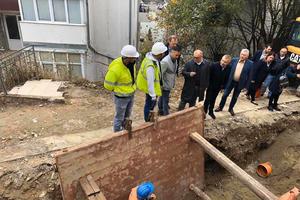 VESIĆ U RAKOVICI: Obišao radove na izgradnji kišne i fekalne kanalizacije u naselju Kijevo-Kneževac (FOTO)