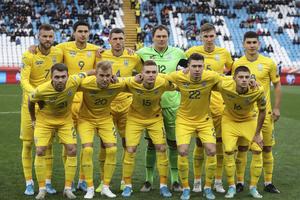 SRPSKA ZASTAVA NA ZVANIČNOM DRESU UKRAJINE: Pogledajte novi patriotski dres fudbalera Ukrajine