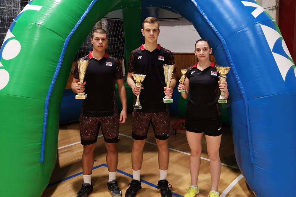 CZEĆ JUNIOR 2019: Dve titule i bronza za srpske reprezentativce u badmintonu