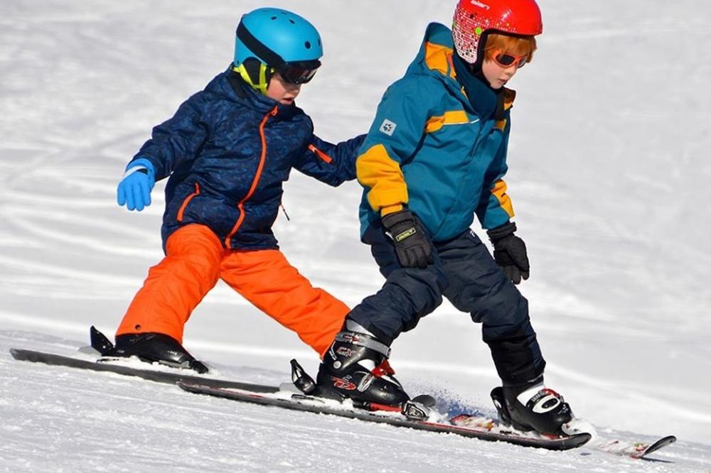 ZIMSKE ČAROLIJE ZA MALIŠANE: Crvena zvezda organizuje školu skijanja na Kopaoniku