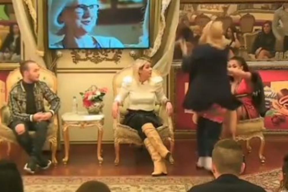 GOLUBOVIĆEVA ZAVALILA ŠAMAR GOŠĆI, PREKINUTA EMISIJA: Jelena načisto odlepila, obezbeđenje uletelo u vilu! (VIDEO)
