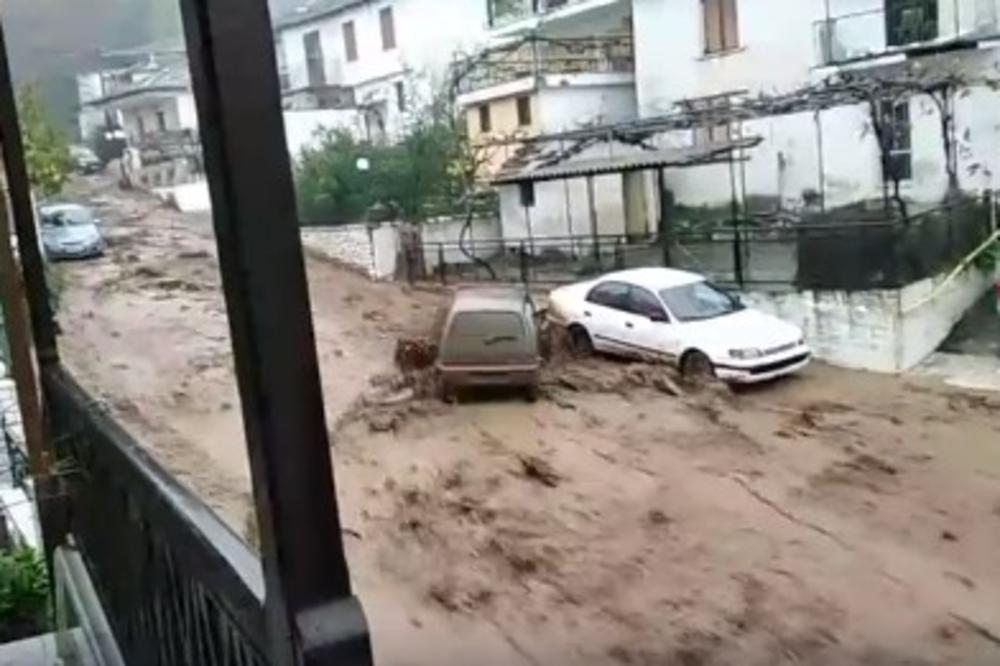 OMILJENA SRPSKA LETOVALIŠTA POD VODOM: Poplave ruše Kavalu, Tasos i Halkidiki, bujica nosi sve pred sobom (VIDEO)