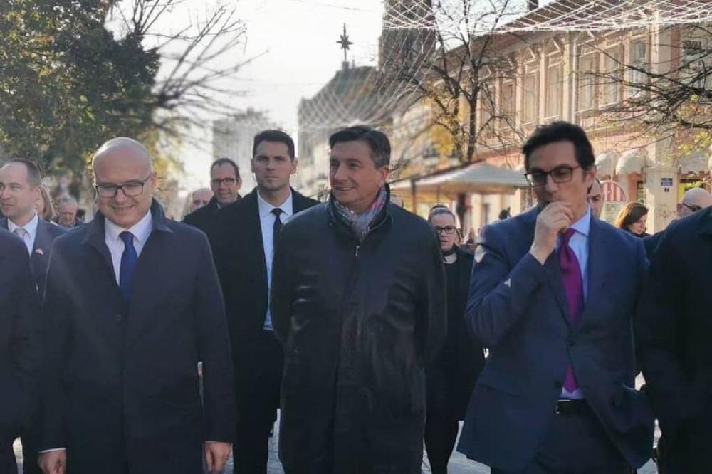 PRAVI DOMAĆIN: Vučević u šetnji sa predsednicima Slovenije i Severne Makedonije i gradonačelnikom Ljubljane (FOTO)