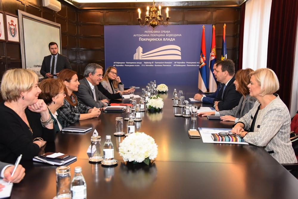 Sastanak predsednika Mirovića sa poslanicima Evropskog parlamenta iz francuske stranke Nacionalno okupljanje