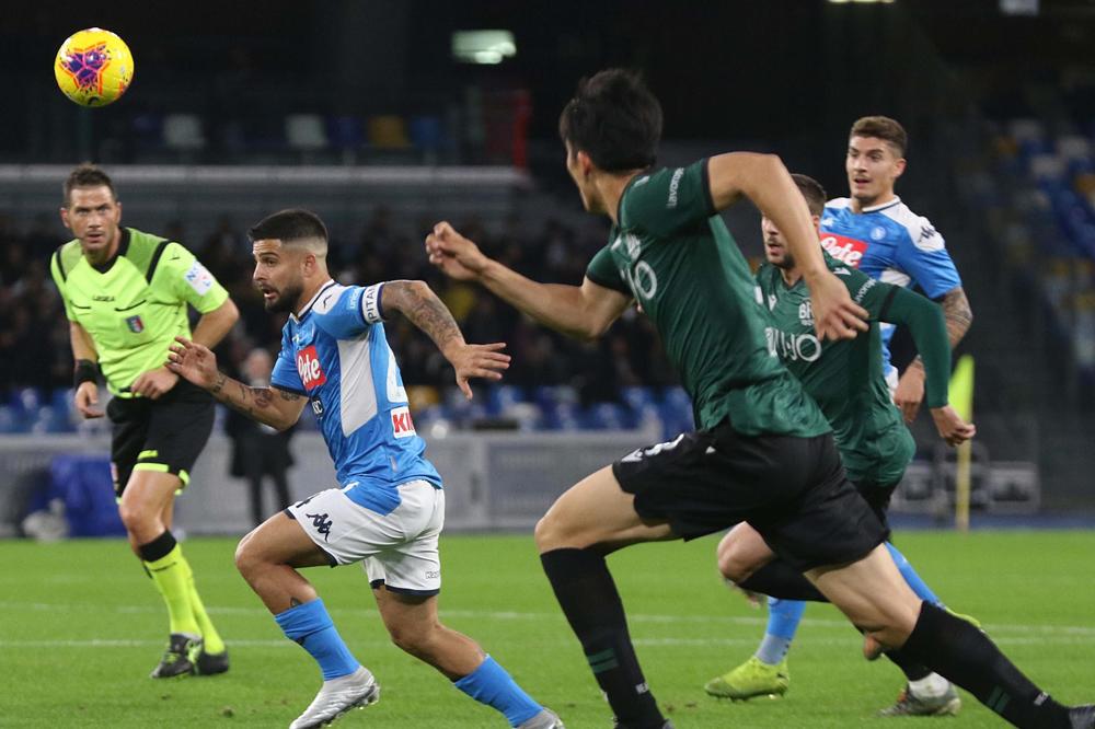 SLAVLJE SINIŠE MIHAJLOVIĆA: Trijumf Bolonje pod Vezuvom! VAR poništio gol Napoliju u 94. minutu