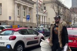 ČIM SAM VIDEO BEBU ZALJUBIO SAM SE! Saša Kapor došao po ženu i ćerkicu u porodilište, a jednu stvar jedva čeka da uradi