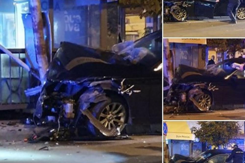 SAOBRAĆAJKA U CENTRU PANČEVA: Troje povređeno kada je crni BMW udario u stub bašte