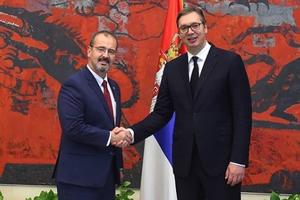 SASTANAK NA ANDRIĆEVOM VENCU: Vučić sutra u 11 sa ambasadorom SAD Godfrijem