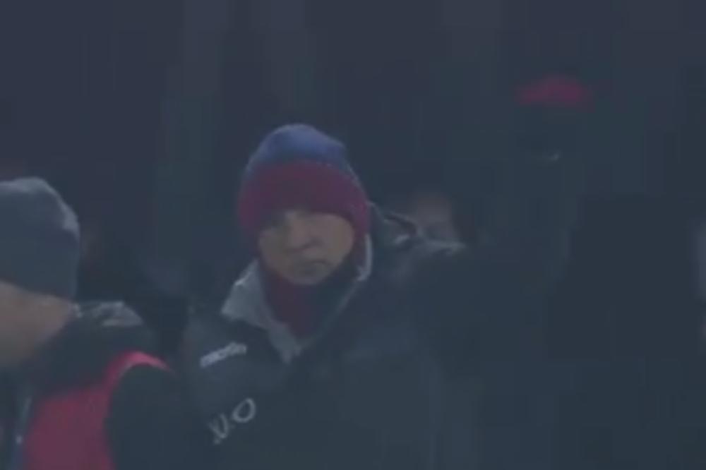 DOČEK  DA SE NAJEŽIŠ! Mihajlović se vratio na klupu Bolonje, pozdravljen ovacijama i aplauzom celog stadiona! (VIDE0)