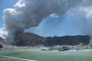 NA NOVOM ZELANDU I DALJE DRAMATIČNO: Vulkan još aktivan, odložena potraga za žrtvama! (VIDEO)