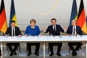 HLADAN GOVOR TELA PUTINA I ZELENSKOG, IZBEGAVALI KONTAKT OČIMA: Evo šta su lideri Rusije i Ukrajine dogovori u Parizu!