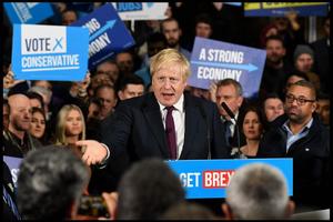 IZBORI U SENCI BREGZITA: Britanci se spremaju za glasanje, Džonson bi mogao da bude premijer sa najkraćim stažom! VIDEO