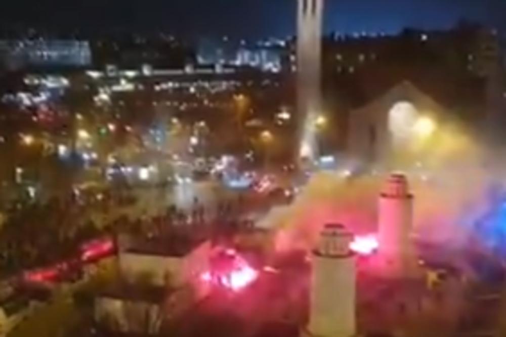 STRAŠAN NAVIJAČKI OBRAČUN U PARIZU: Sukobili se navijači PSŽ-a i Galatasaraja, jedan   skinut do gole kože (VIDEO)