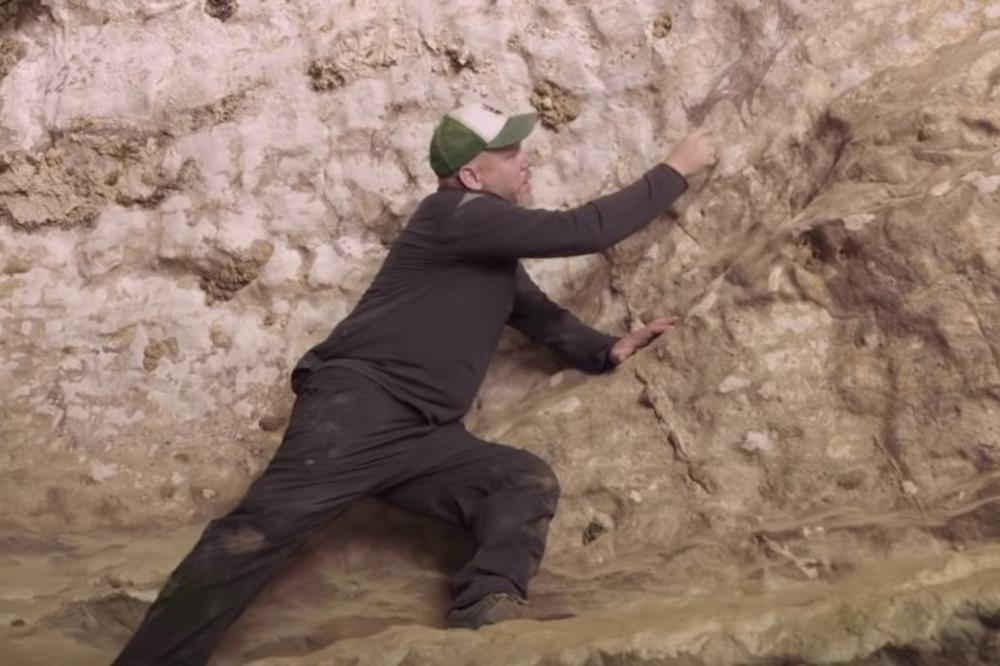 U OVOJ PEĆINI SE KRIJU NAJSTARIJI CRTEŽI: Naučnici u stenama otkrili blago staro 44.000 godina (VIDEO)
