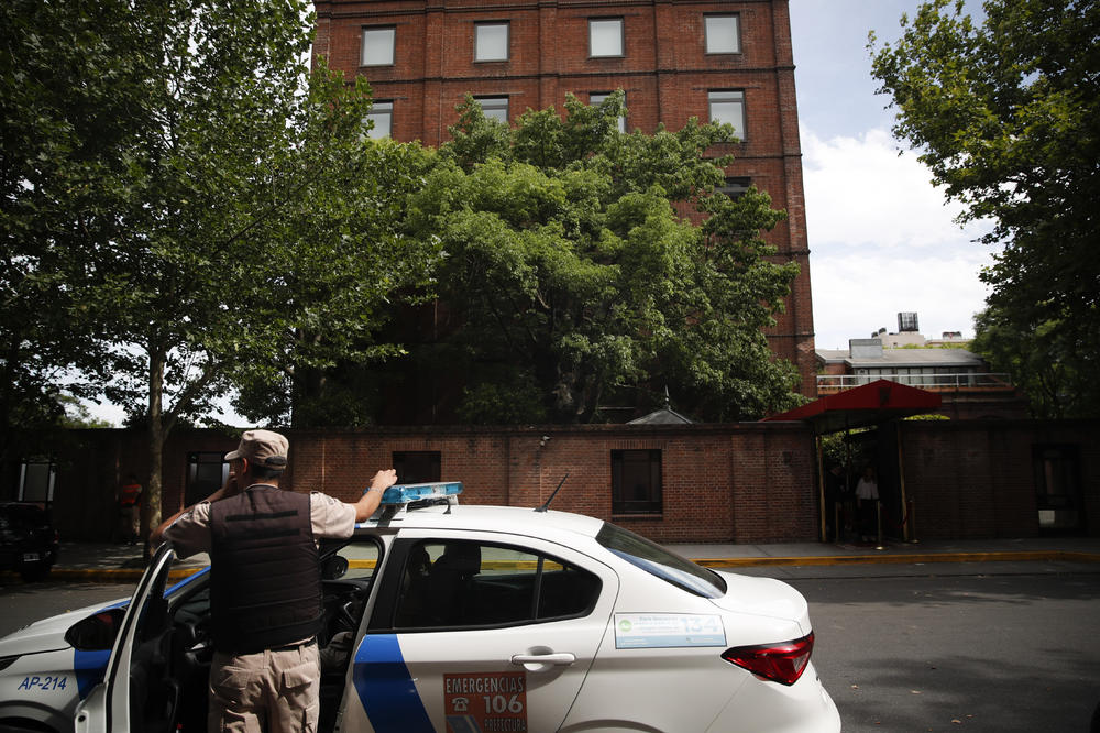 RAZBOJNICI UBILI BRITANCA U ARGENTINI: Prilazio luksuznom hotelu, a onda ga napali napadači na motociklima (VIDEO)