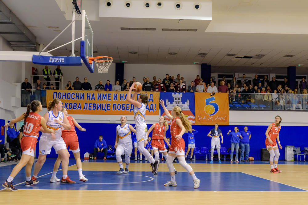 KORAĆ PONOVO SRUŠIO ZVEZDU: Meč obeležila neverovatna atmosfera, potpuno nesvakidašnja za žensku košarku u Srbiji