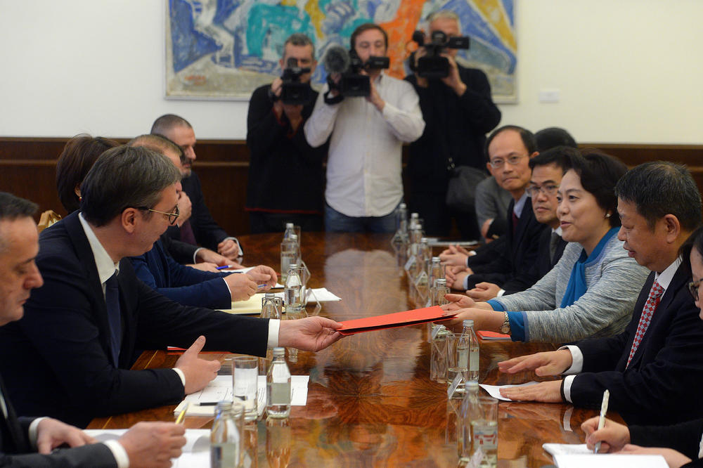 AMBASADORKA KINE VUČIĆU URUČILA PISMO: Si Đinping pozvao predsednika Srbije na Samit u Kini