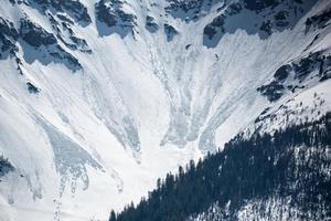 TRAGEDIJA: U lavini u francuskim Alpima stradale četiri osobe