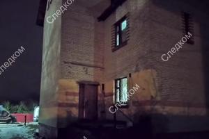 RUS GODINAMA SILOVAO ĆERKU (13): Pravi horor se otkrio kada je policija ušla u njihovu kuću (UZNEMIRUJUĆI VIDEO)