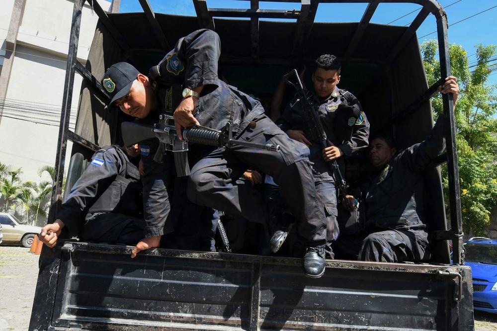 TALAS NASILJA U HONDURASU: Tuče rivalskih bandi u zatvoru, ubijeno najmanje 18 robijaša!