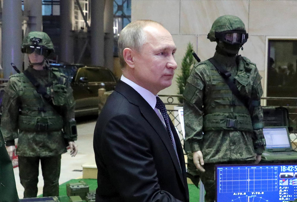 Vladimir Putin, ruska vojska