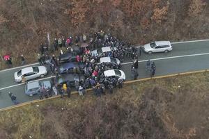 ČAS IZ DOSTOJANSTVA: Beranci blokirali magistralu u znak protesta zbog sramnog zakona (FOTO)