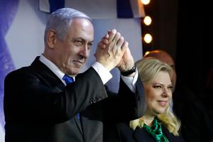 TRIJUMF PREMIJERA IZRAELA: Netanjahu glatko pobedio na unutarpartijskim izborima! (FOTO, VIDEO)