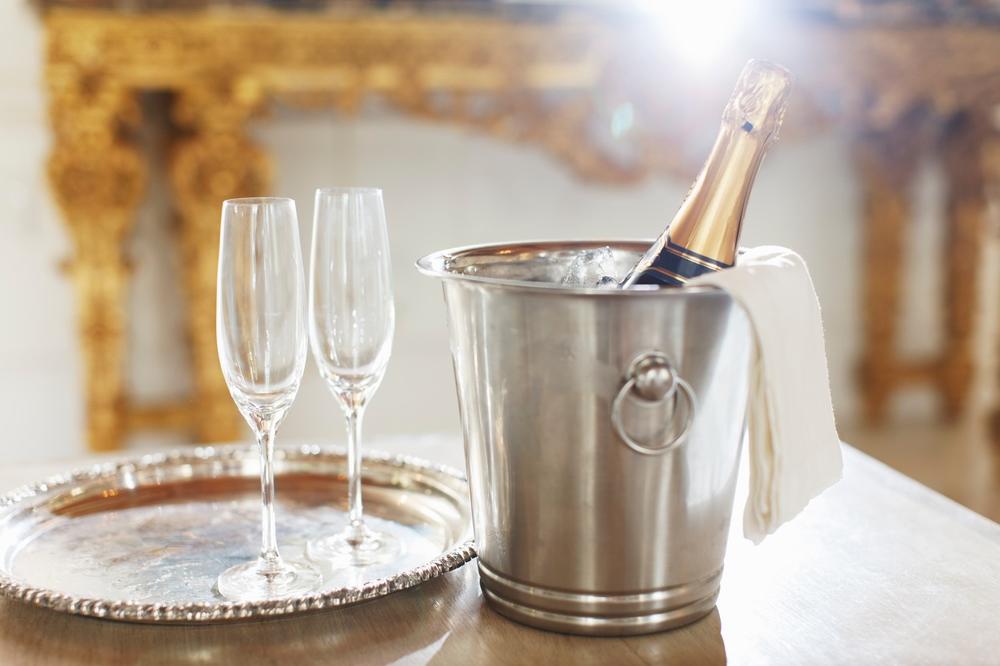 DIGLA SE BURA ZBOG MEHURIĆA Francuska reaguje na šampanjac u ruskom zakonu