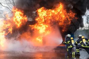DRAMA U NEUMU: Izbio požar u kući, vatrogasci izašli na teren, pokušavaju da zaustave vatrenu stihiju