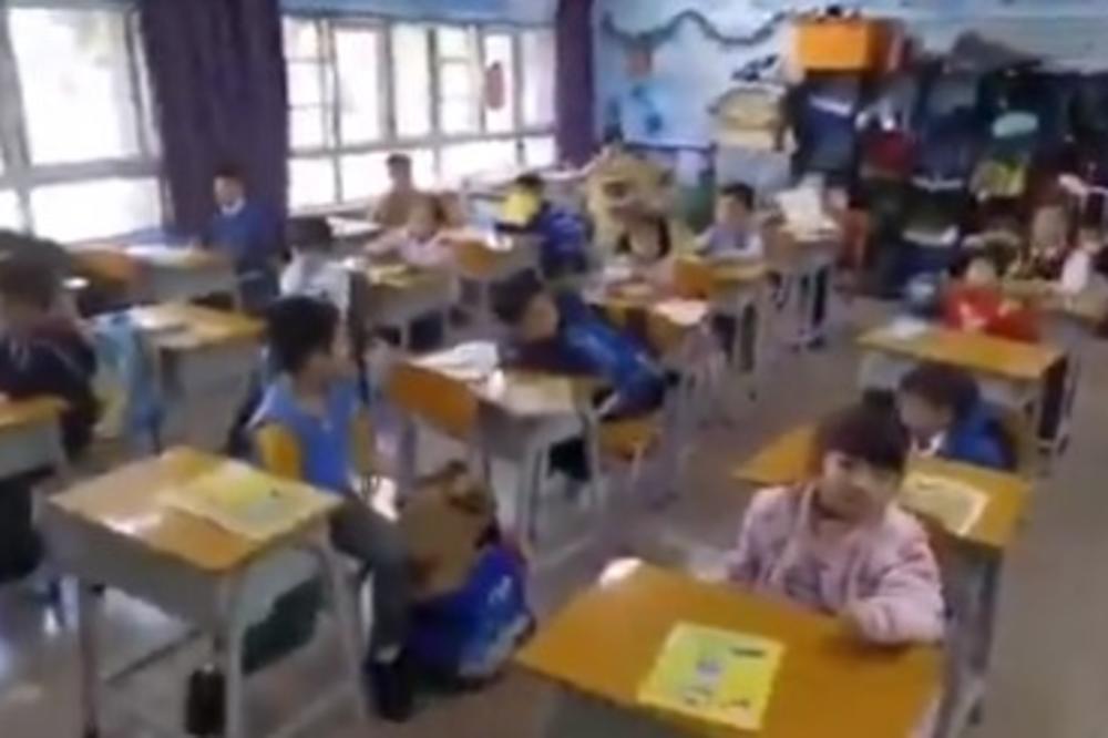 MILO L....., NE DAMO TI SVETINJE: Pogledajte neverovatan snimak iz učionice u Kini s porukom Đukanoviću na srpskom VIDEO