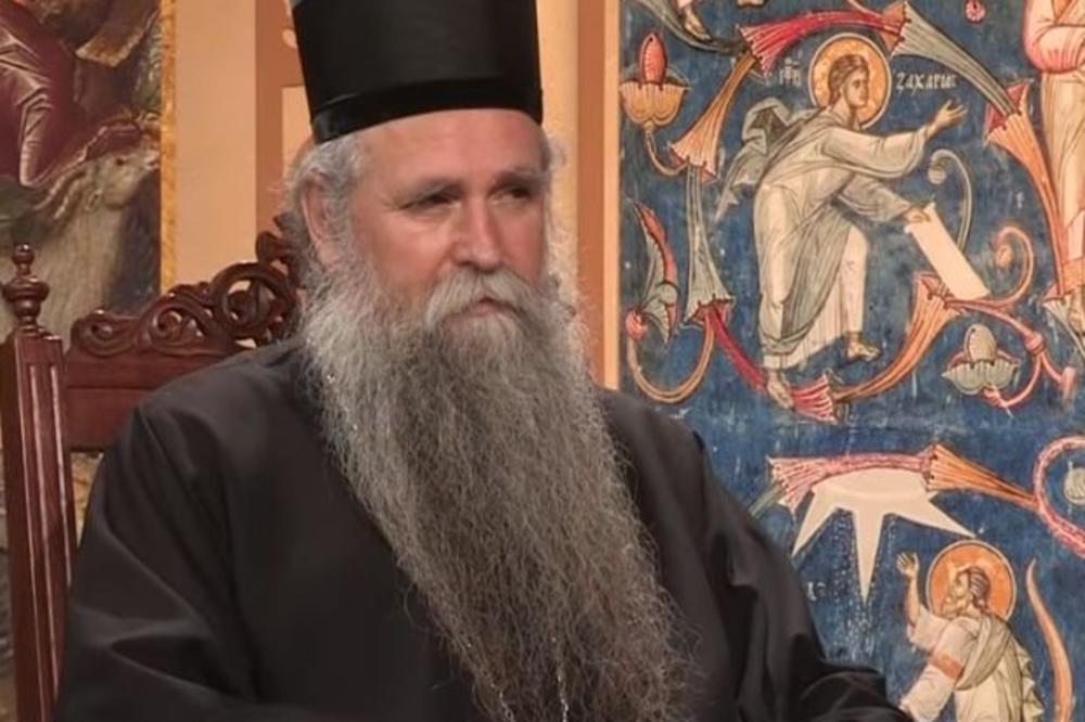 EPISKOP JOANIKIJE GLASAO U BERANAMA: Nadam se da će već od sutra biti bolje za sve građane Crne Gore