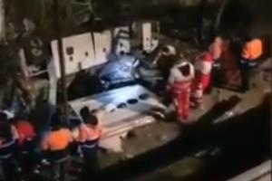 STRAVIČNA SAOBRAĆAJNA NESREĆA U IRANU: Autobus sleteo u provaliju! Poginulo 19 ljudi, 24 povređeno (VIDEO)