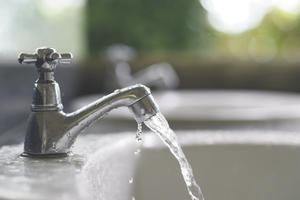 GRADONAČELNIK RADOJIČIĆ APELUJE: Trošimo 100 litara vode dnevno više od proseka! Trošite racionalno