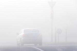 AMSS: Umeren intenzitet saobraćaja, upozorenje na mokre kolovoze i moguću maglu