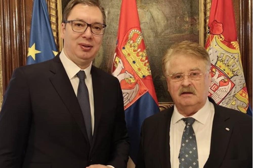 RADNI DORUČAK: Vučić se sastao sa Elmarom Brokom
